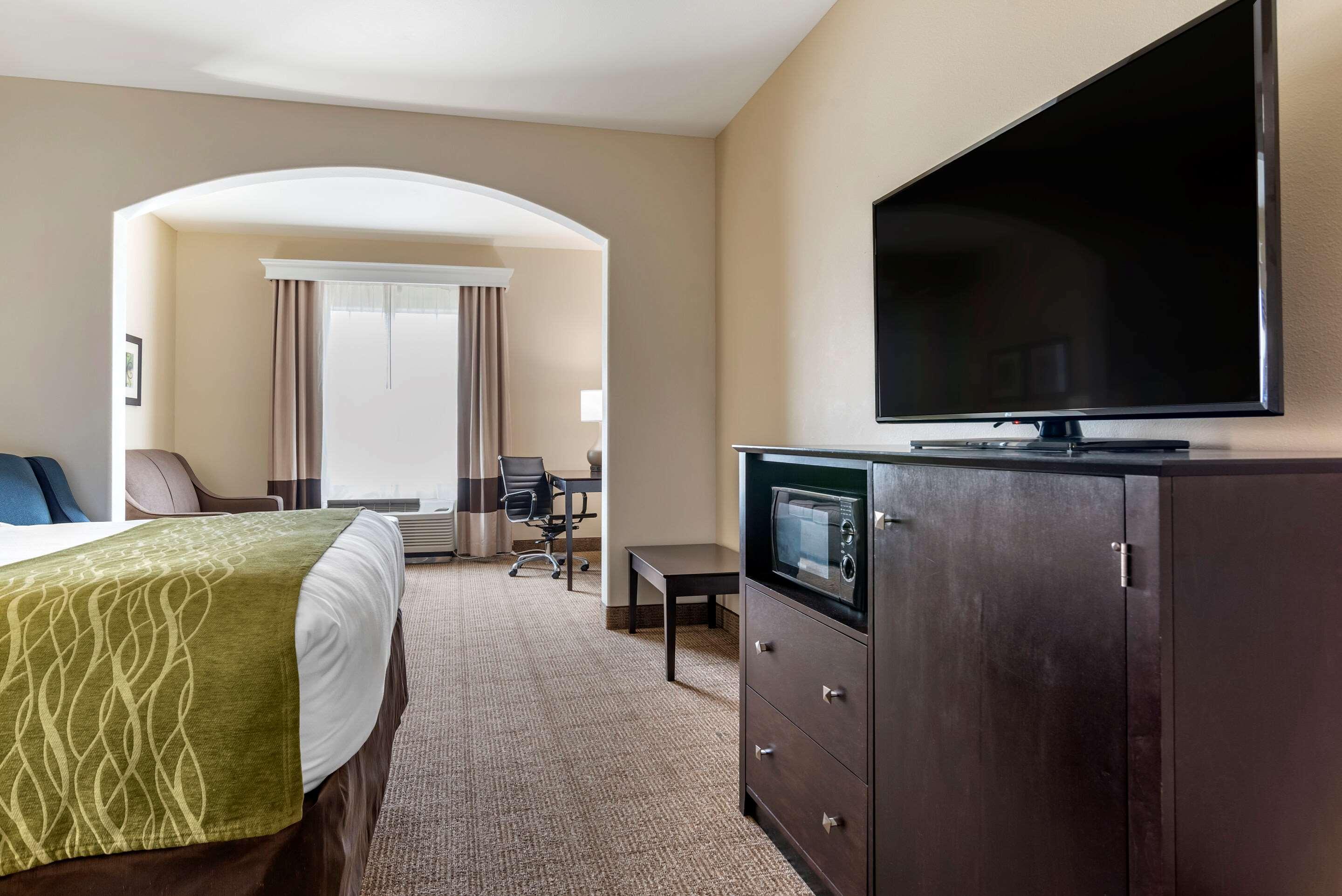 Comfort Inn & Suites Scott-West Lafayette Bagian luar foto