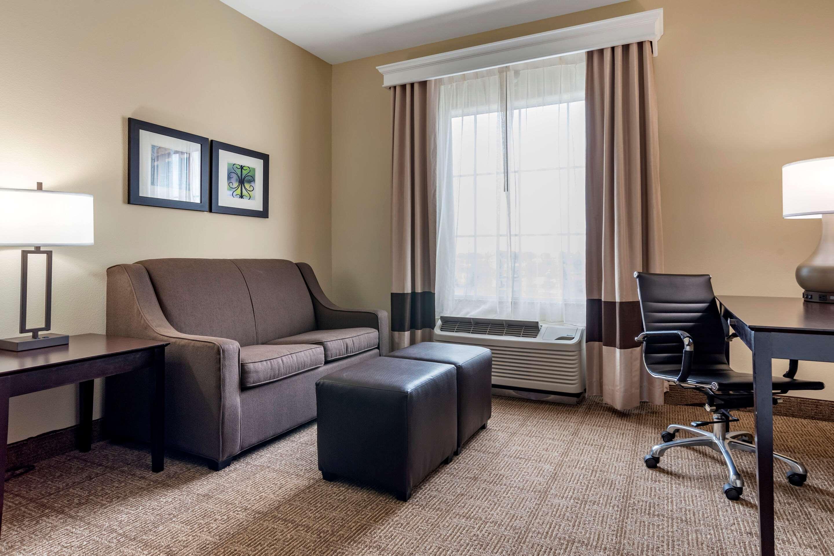 Comfort Inn & Suites Scott-West Lafayette Bagian luar foto