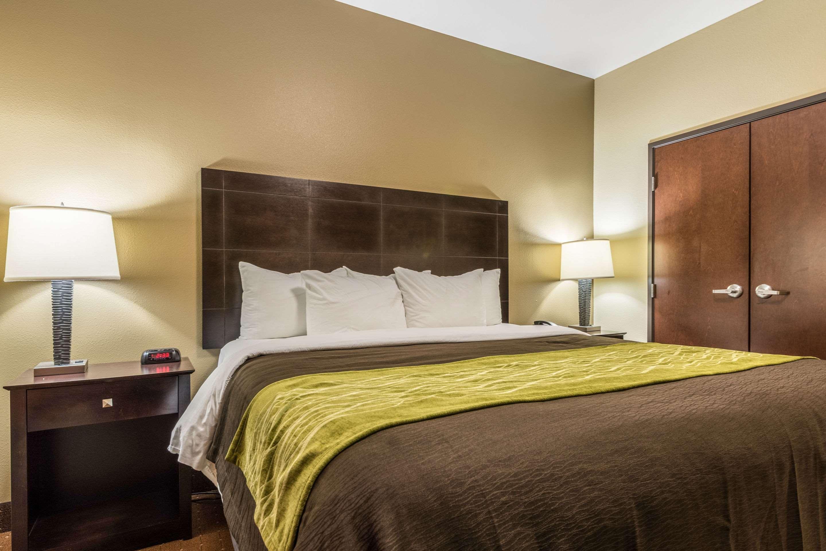 Comfort Inn & Suites Scott-West Lafayette Bagian luar foto