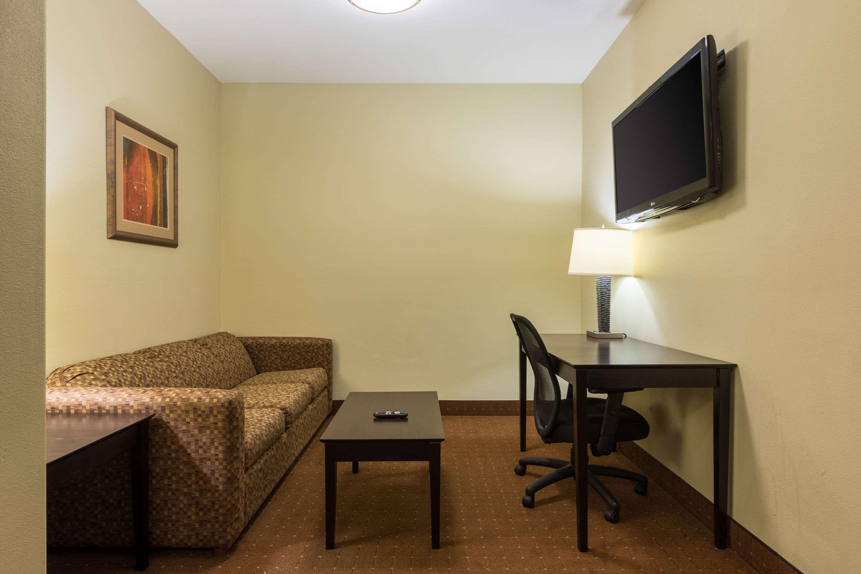 Comfort Inn & Suites Scott-West Lafayette Bagian luar foto