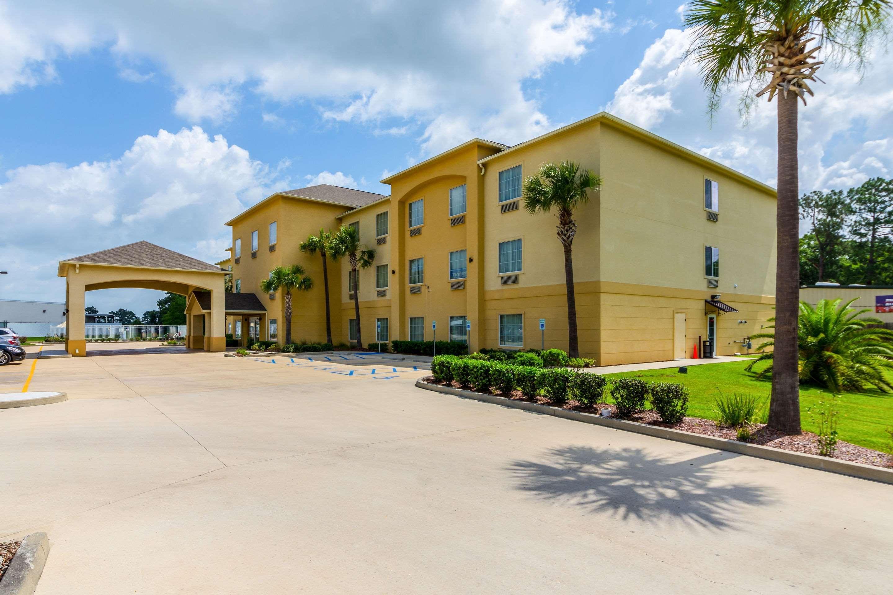 Comfort Inn & Suites Scott-West Lafayette Bagian luar foto