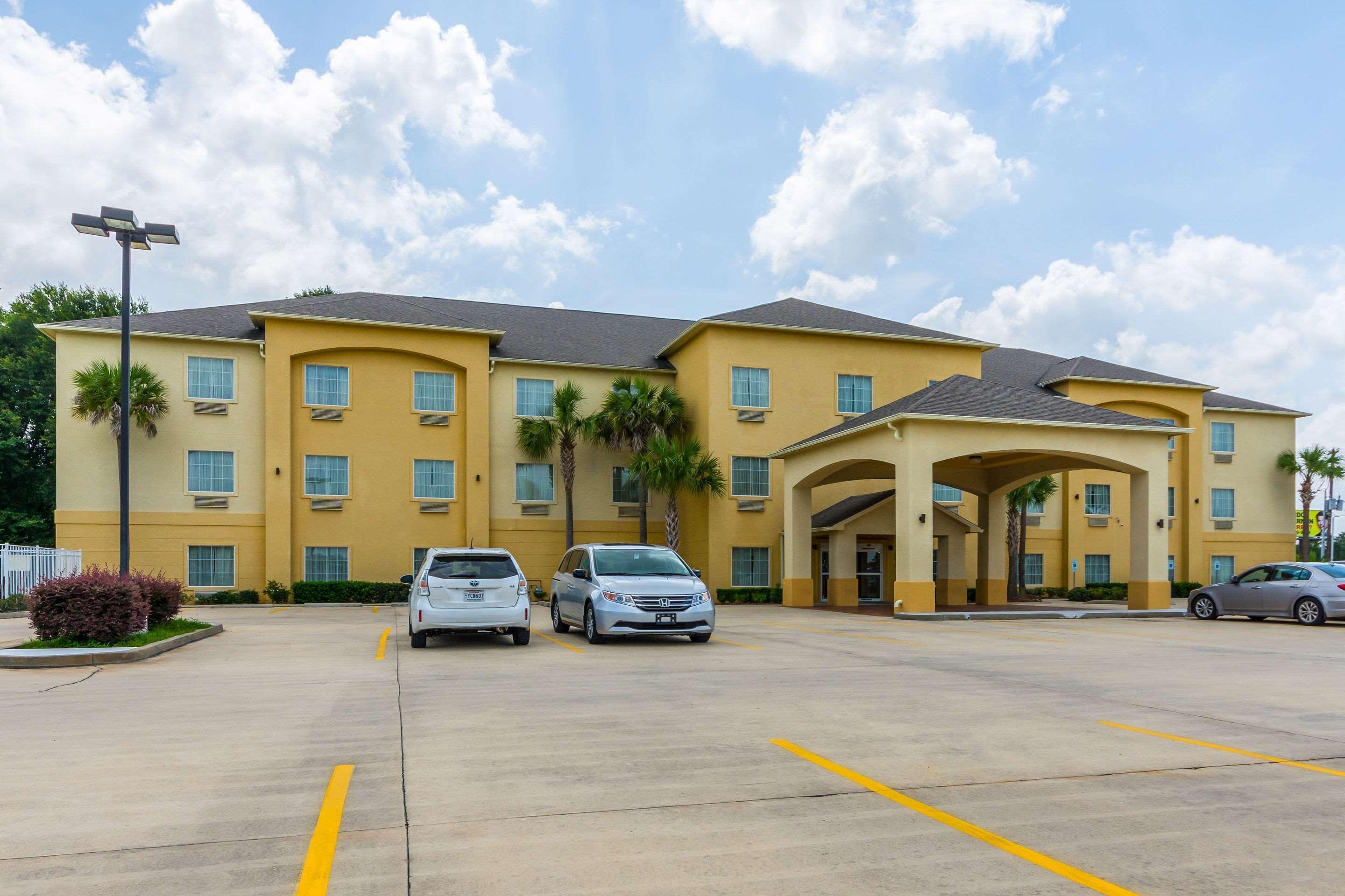 Comfort Inn & Suites Scott-West Lafayette Bagian luar foto
