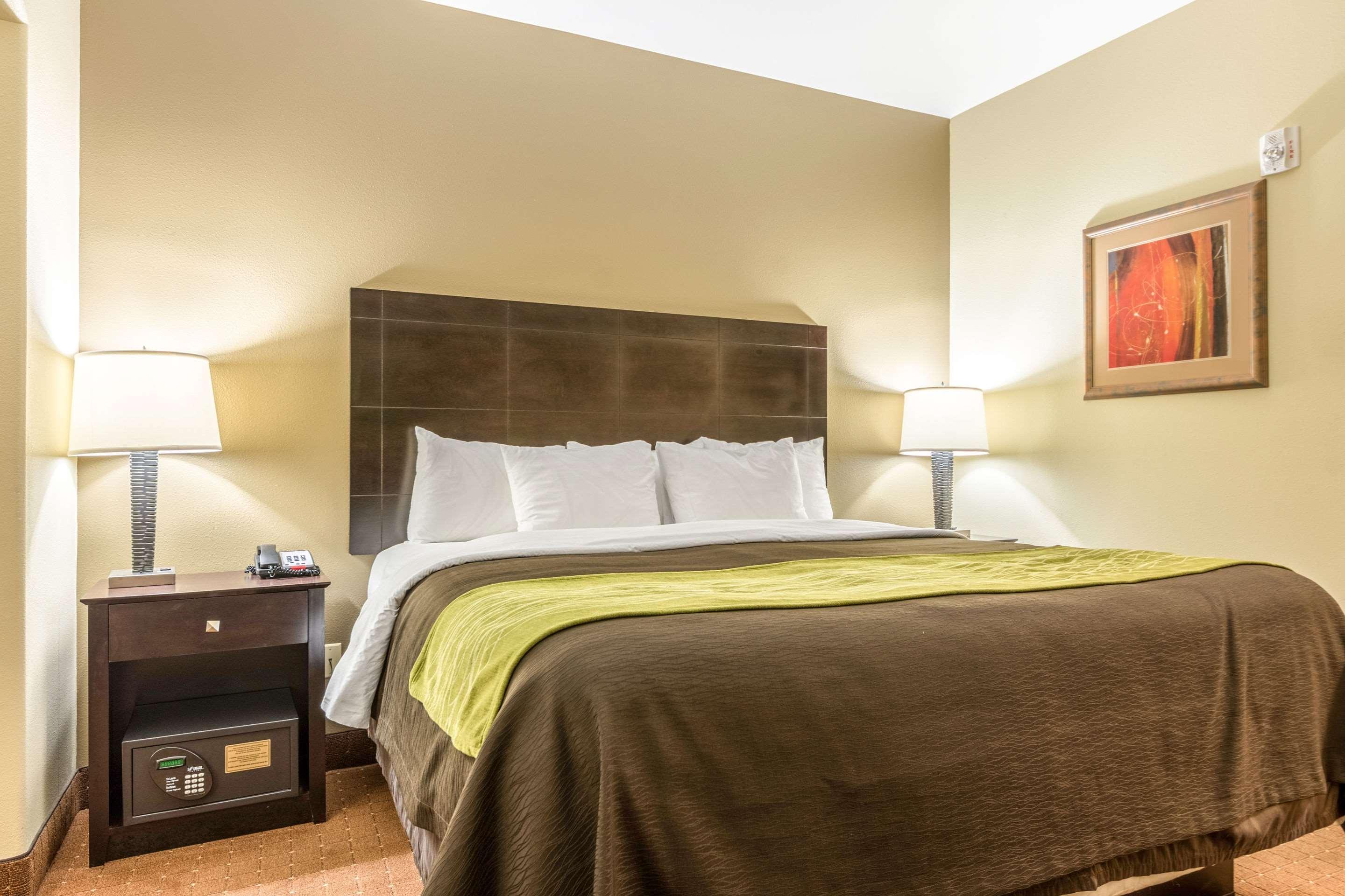 Comfort Inn & Suites Scott-West Lafayette Bagian luar foto