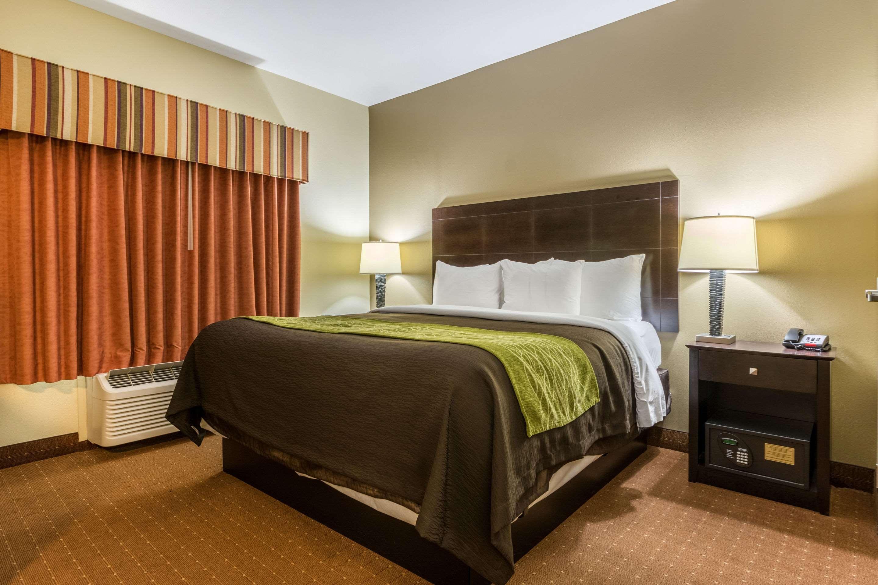 Comfort Inn & Suites Scott-West Lafayette Bagian luar foto